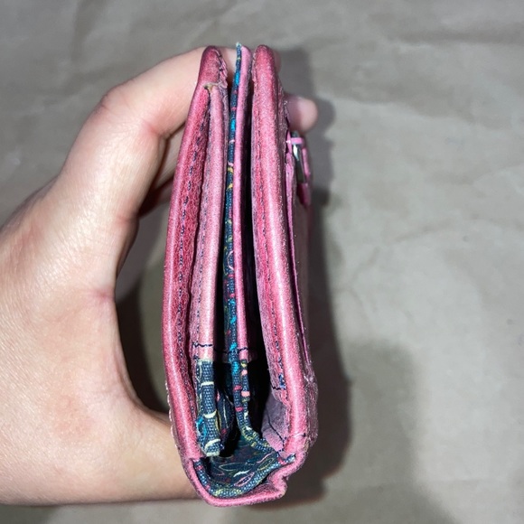 Clearance 🛍 Pink fossil wallet. - Picture 6 of 6